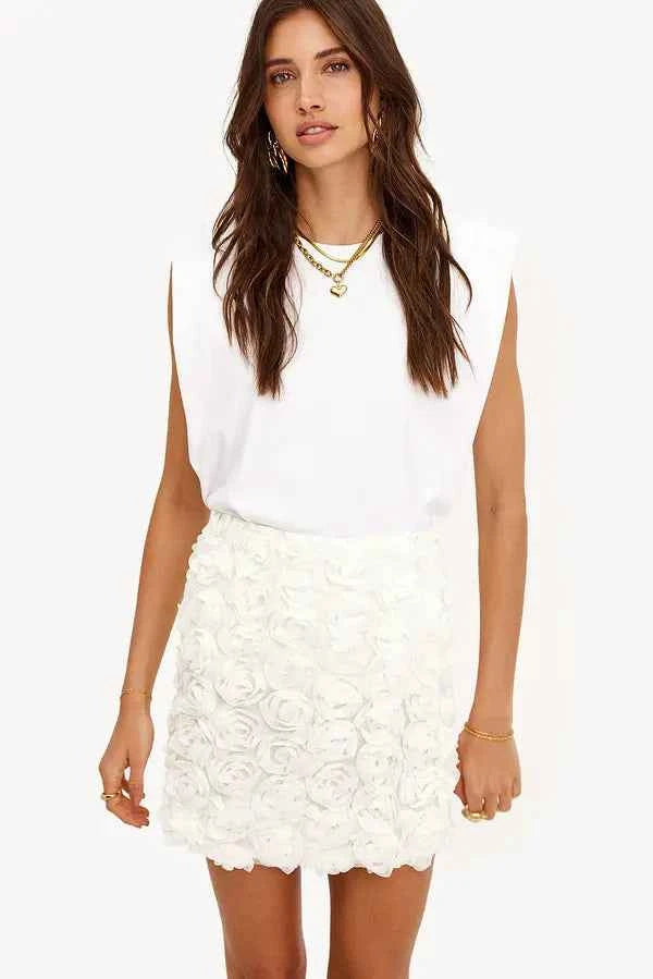 Loavies - White mini skirt with roses
