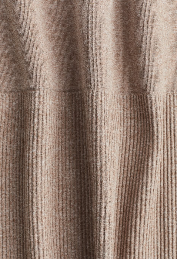 H&M - MAMA SEAMLESS LEGGINGS