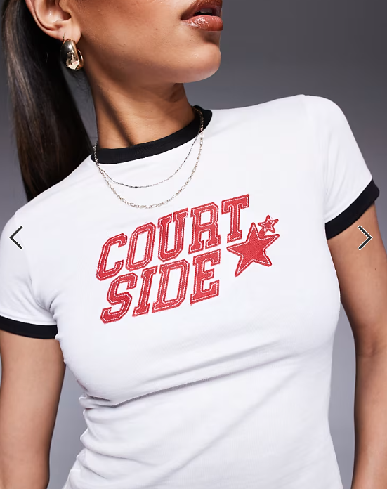 Courtside logo detail contrast seam baby t-shirt in white