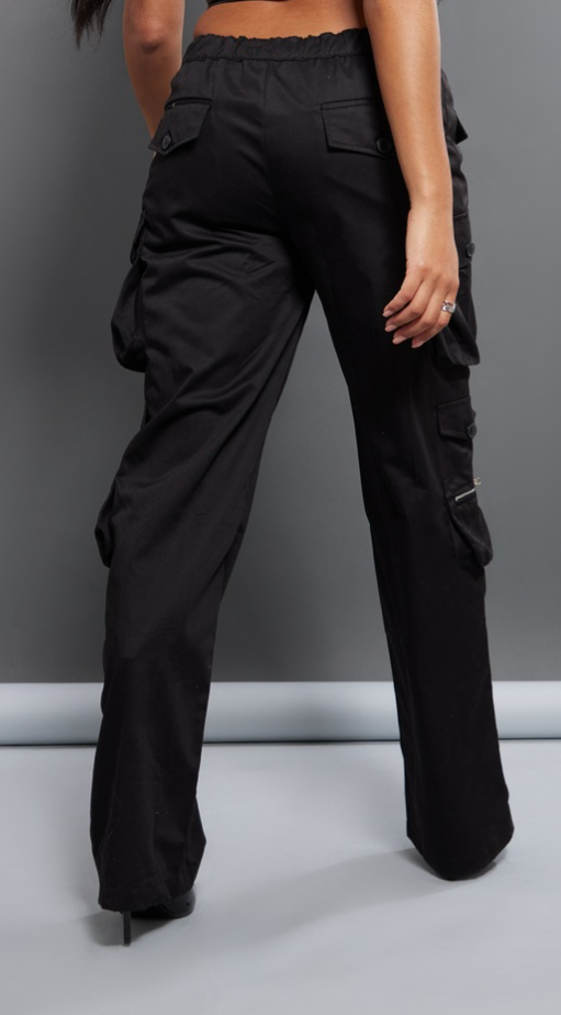 Black Elasticated Waist Low Rise Pocket Detail Straight Leg Cargo's