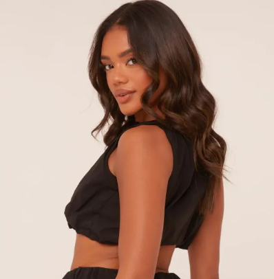Sleeveless Crop Top in Black