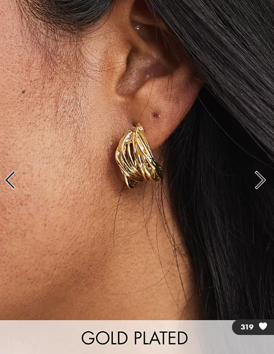Pieces multistrand hoop earrings in gold