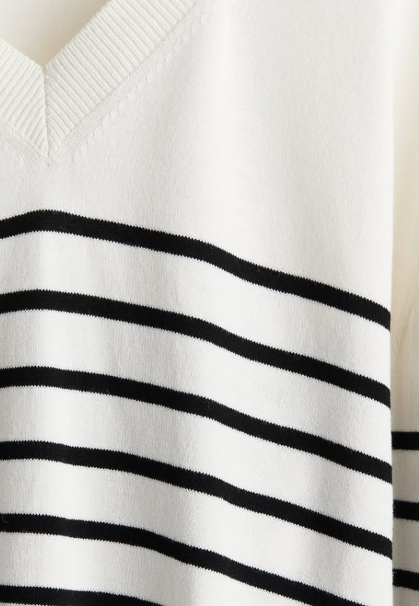 H&M-FINE-KNIT V-NECK SWEATER