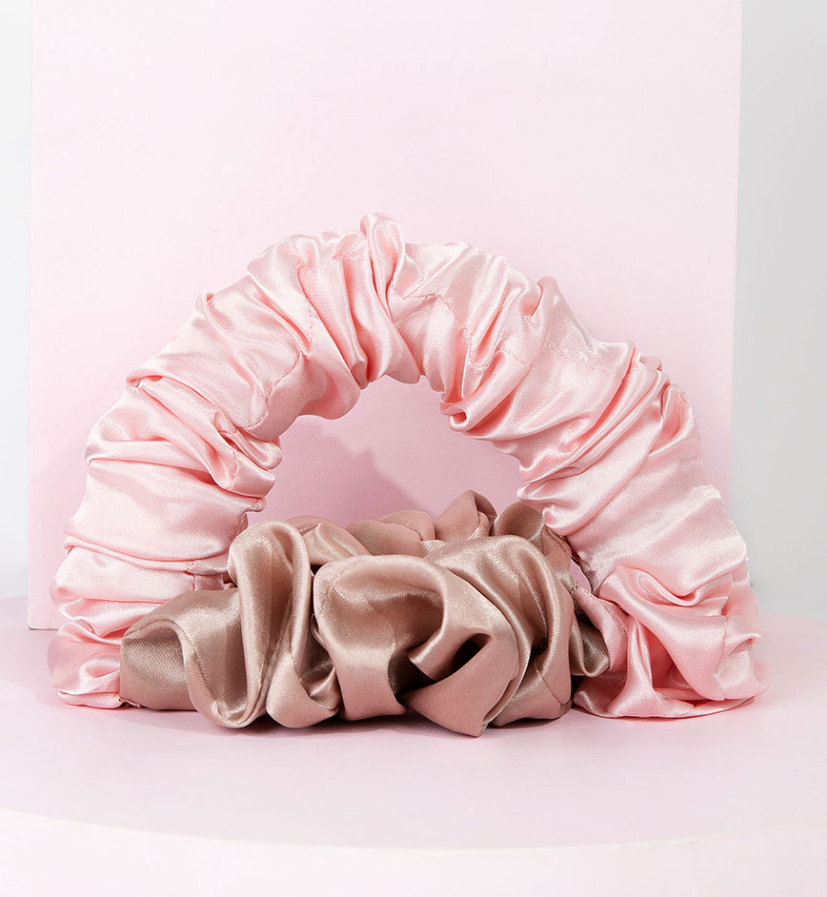 Brushworks Heatless Curling Scrunchie
