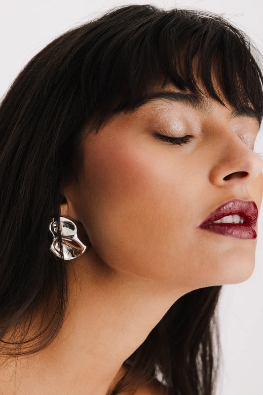 Curved Hammered Earrings Silver