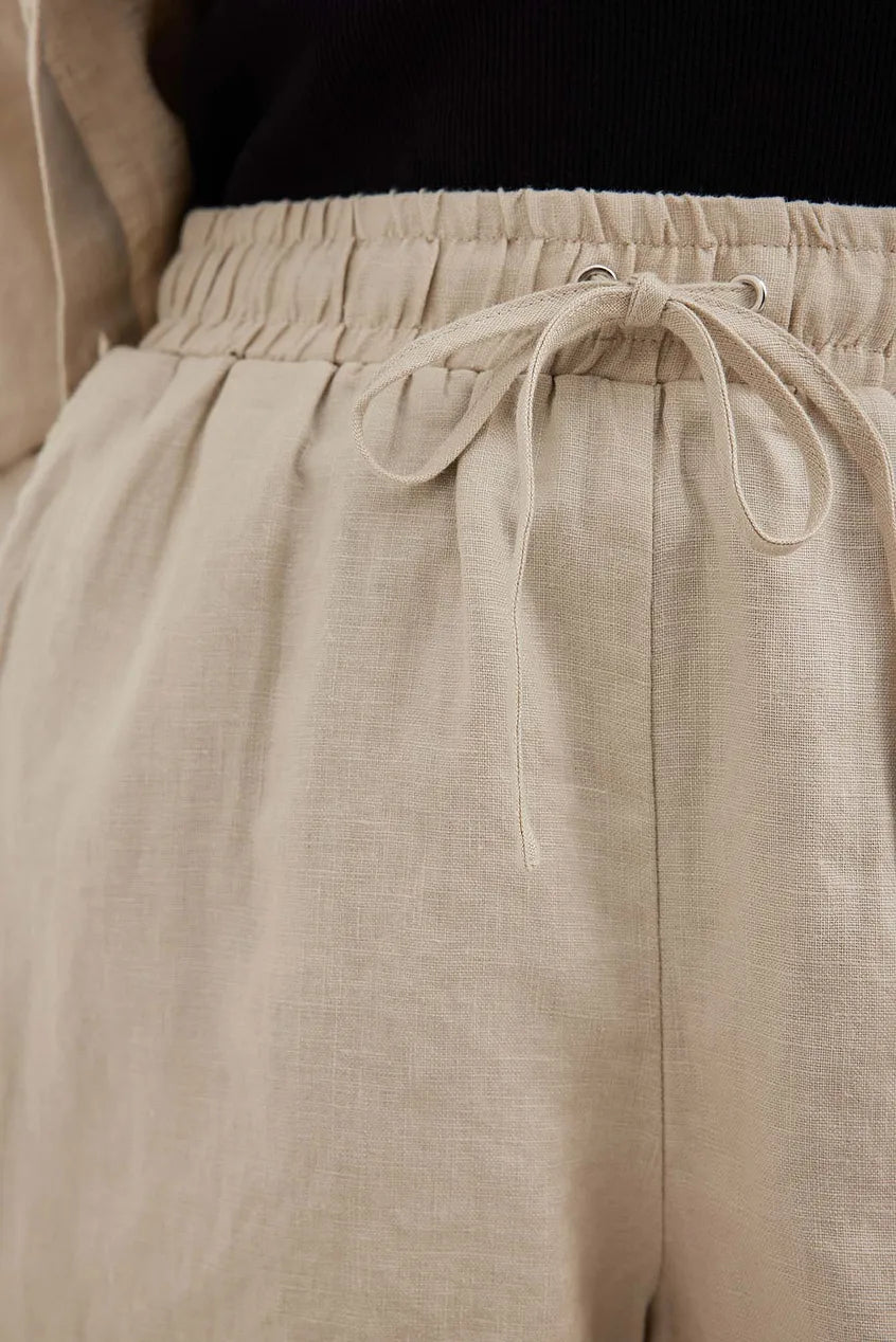 Elastic Linen Shorts