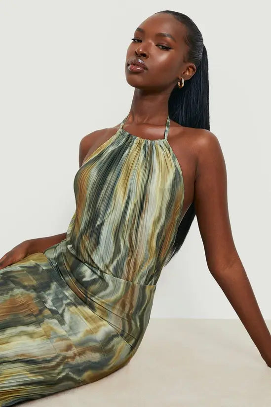 boohoo Printed Plisse Maxi Dress