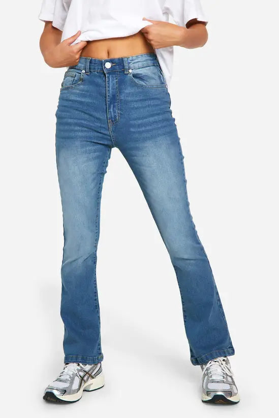 boohoo Basics Flared Jeans