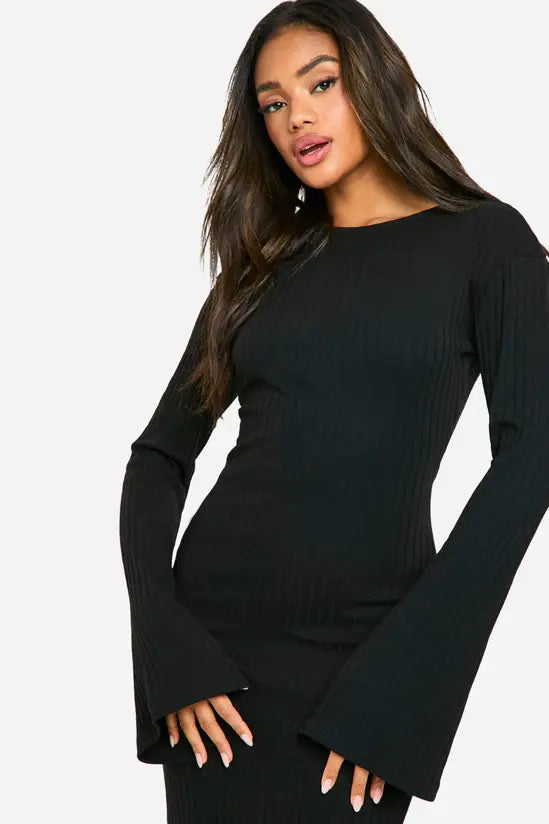 boohoo Wide Rib Flare Sleeve Maxi Dress