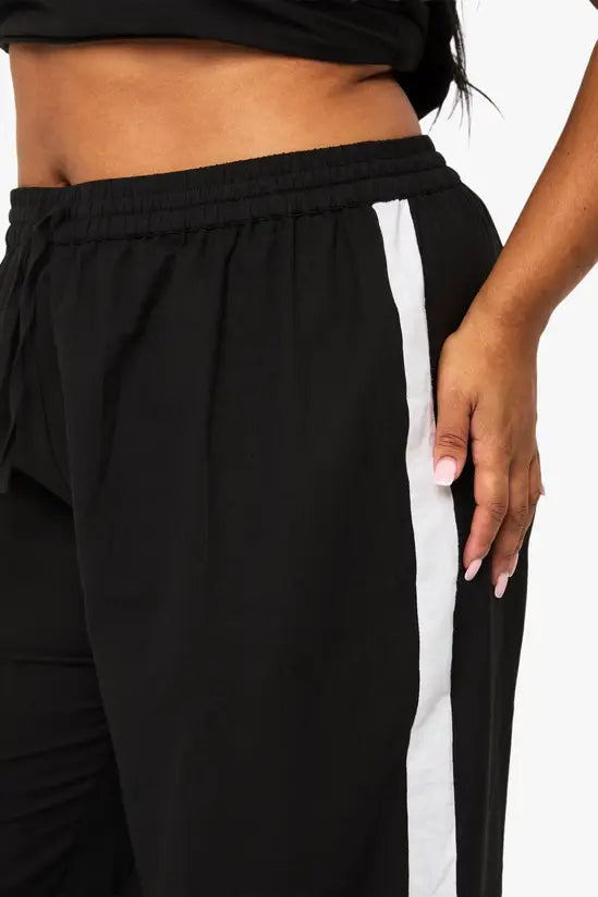 boohoo Plus Linen Contrast Wide Leg Trouser