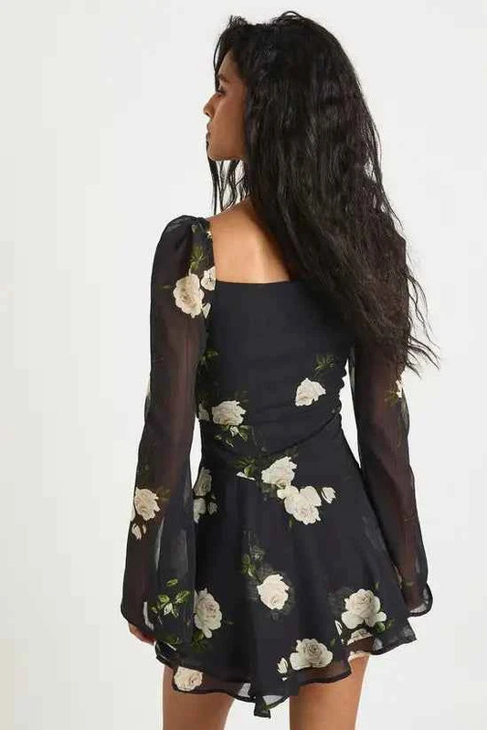 boohoo Floral Ruched Sweetheart Pleated Skater Dress