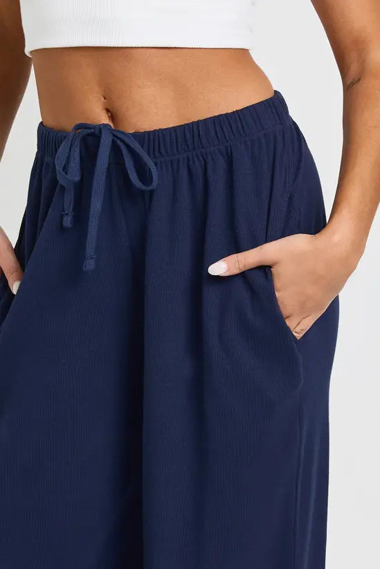 boohoo Petite Rib Wide Leg Trouser