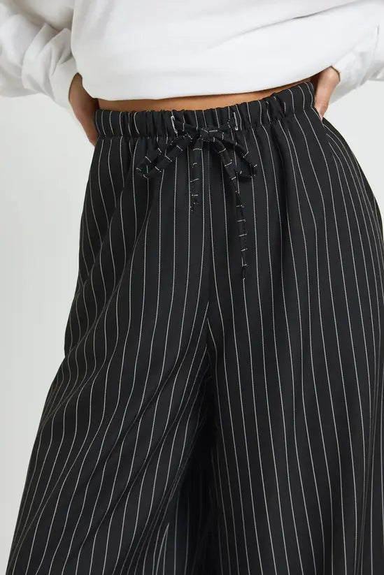 boohoo Petite Drawstring Stripe Wide Leg Trousers