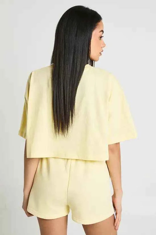 boohoo Basic Oversized Boxy Crop T-Shirt