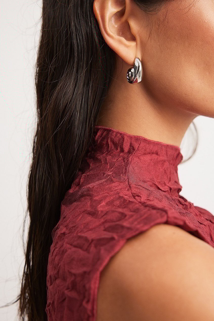 Shell Detail Earrings