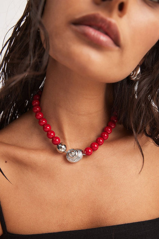 Shell Detail Necklace