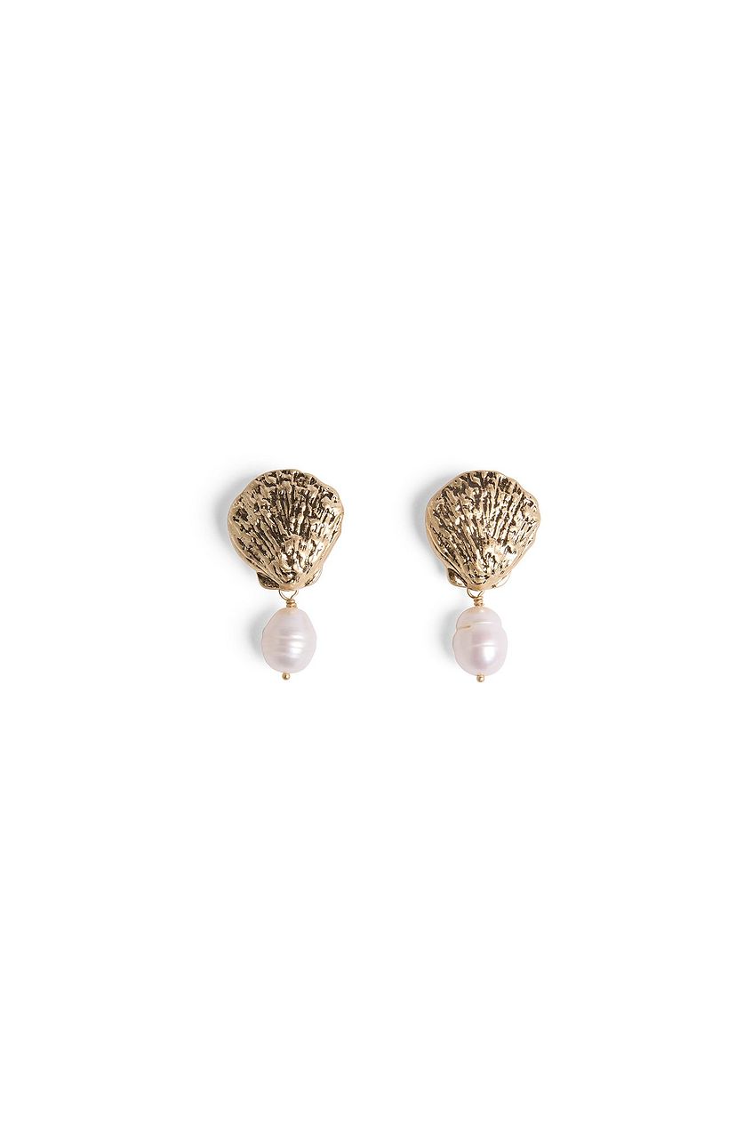 Small Shell Pearl Earrings