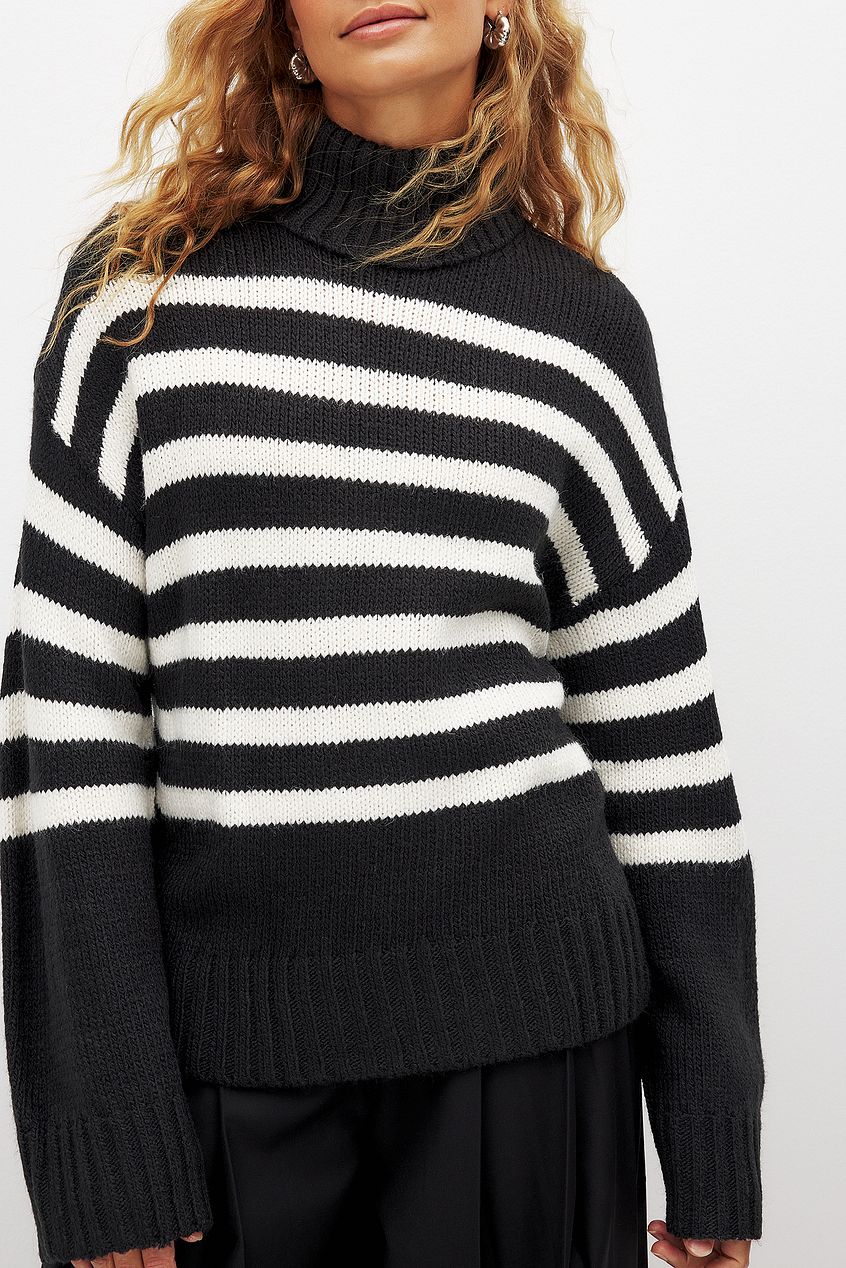 Turtle Neck Knitted Striped Sweater