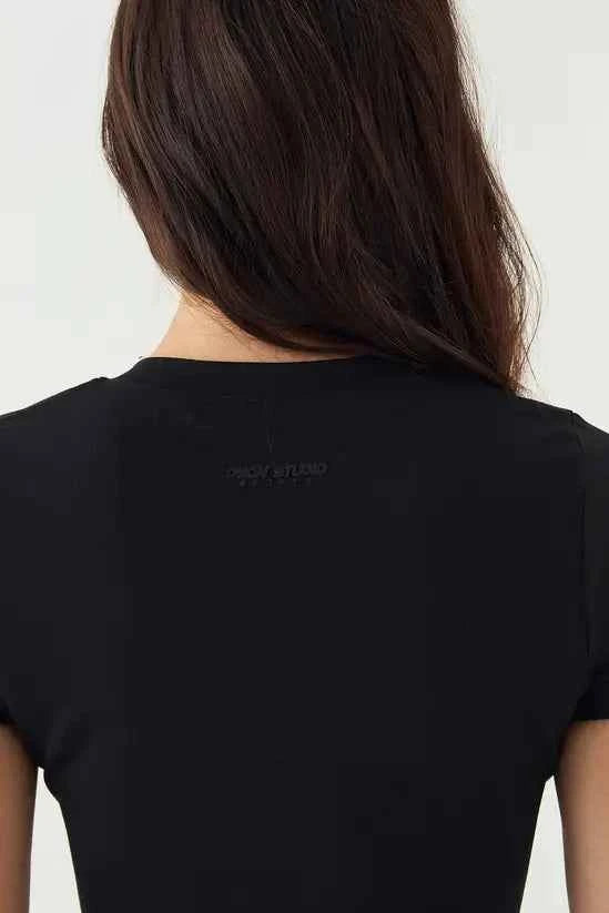 DSGN Studio Sculpt V Neck Short Sleeve Top