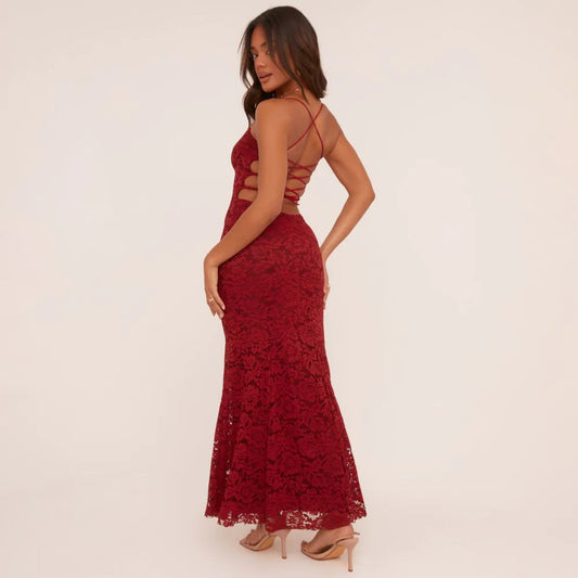BANDEAU LACE UP BACK MAXI DRESS IN WINE LACE