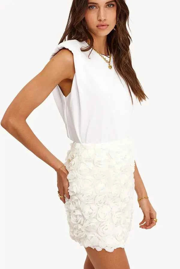 Loavies - White mini skirt with roses