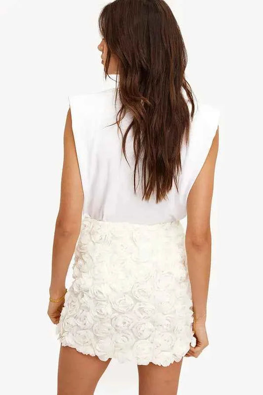Loavies - White mini skirt with roses