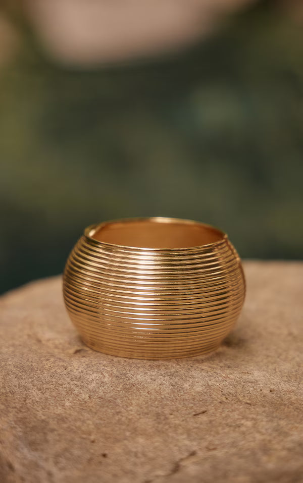Gold Rib Detail Bangle