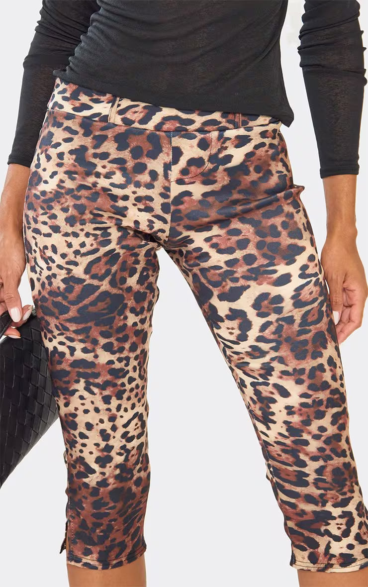 Low Rise Capri Trousers In Brown Leopard Print