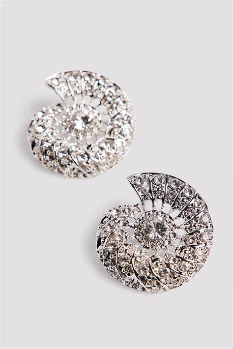 Shell Earrings