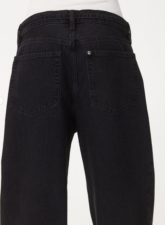 H&M - SUPER BAGGY LOW Waist JEANS- Washed