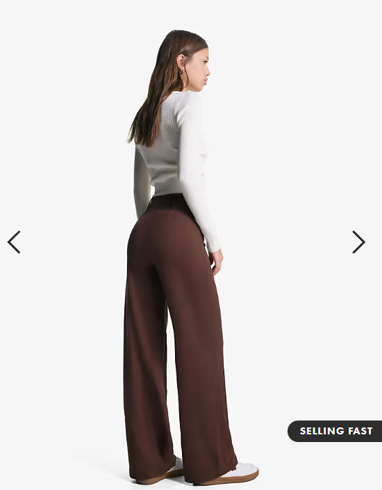 Bershka Wide-leg tailoring trousers in brown