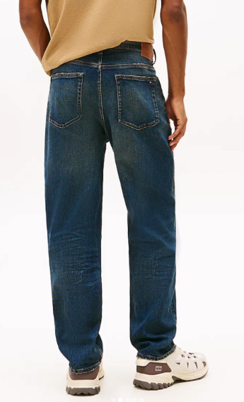 Tommy Jeans. Sonny Faded Regular Tapered Leg Jeans