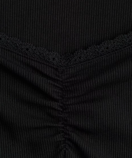 H&M - lace Trimed Ribbed Top