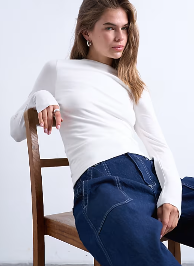 Asos - Topshop clean long sleeve top in ivory
