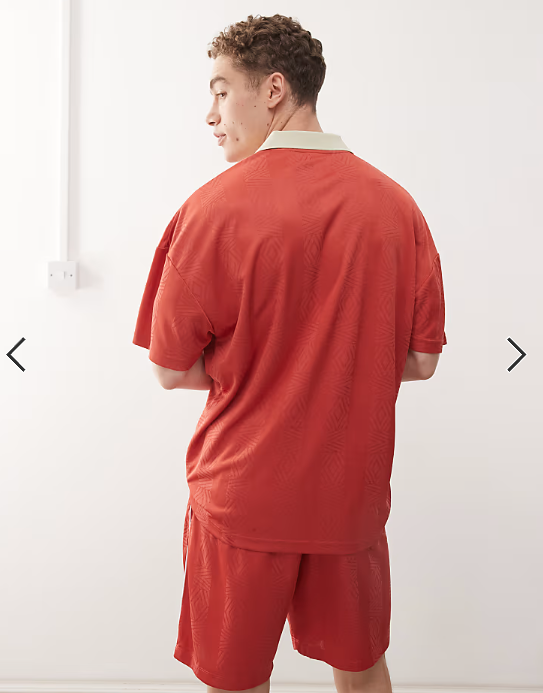 Umbro – Fußball-T-Shirt aus Jersey in Rot.
