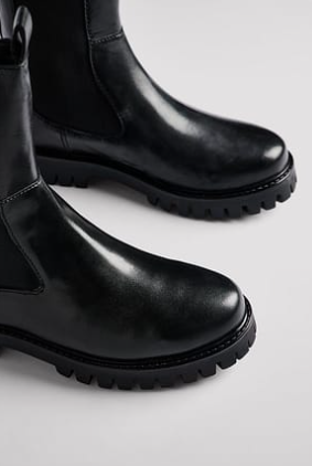 Leather Elastic Boots Black