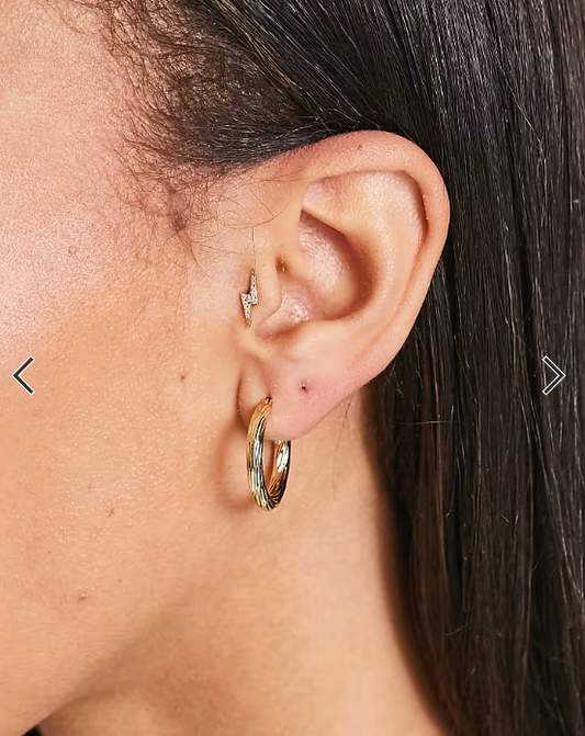 Pieces 18k plated vintage medium hoops in gold