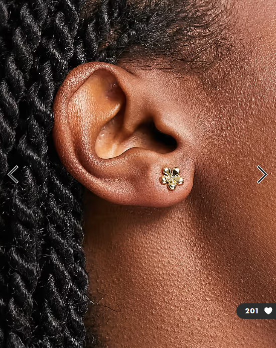Pieces 18k plated flower studs in gold