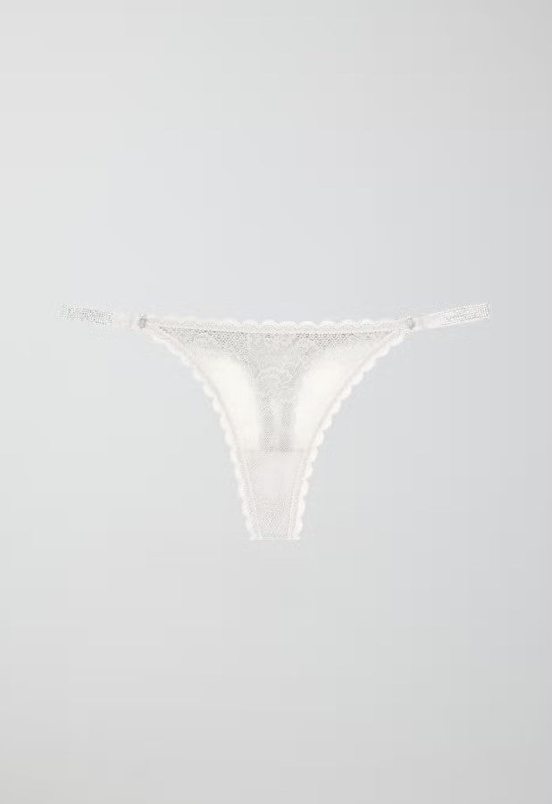 Low waist lace thong