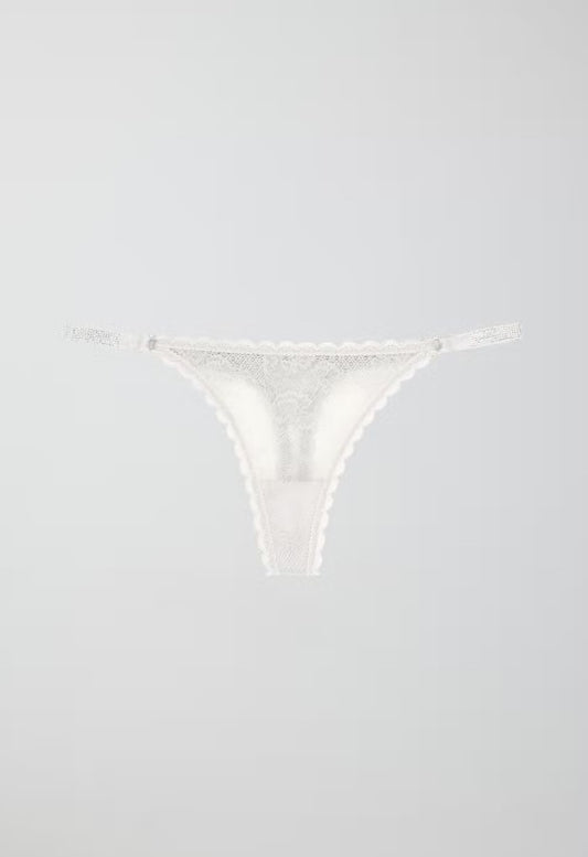 Low waist lace thong