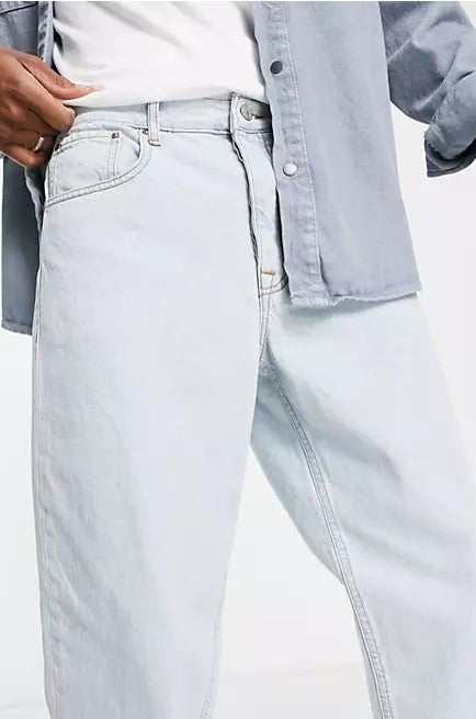 Straight Leg Jeans In Pale Blue