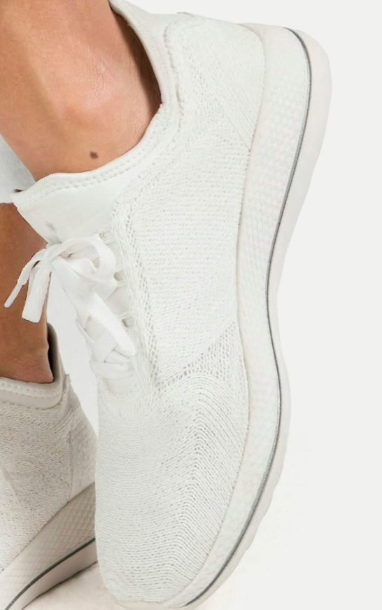 Juavia - SNEAKER