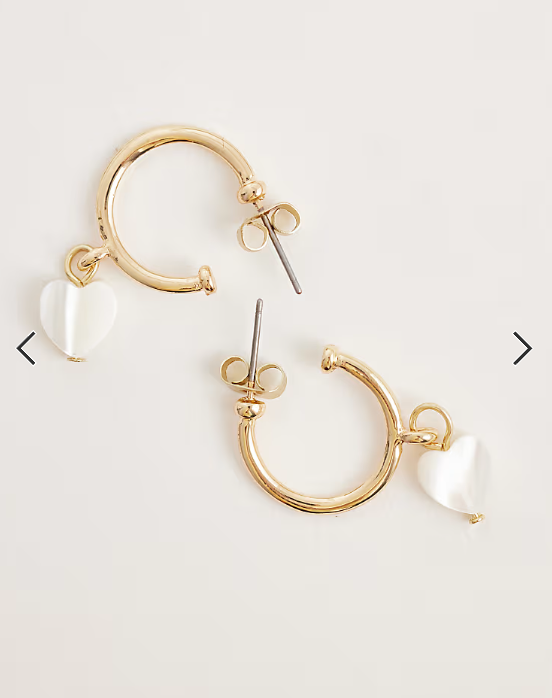 Pieces pearl heart hoop earrings in gold tone