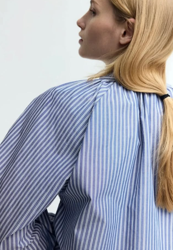 H&M POPLIN BLOUSE WITH A-SHIRT COLLAR
