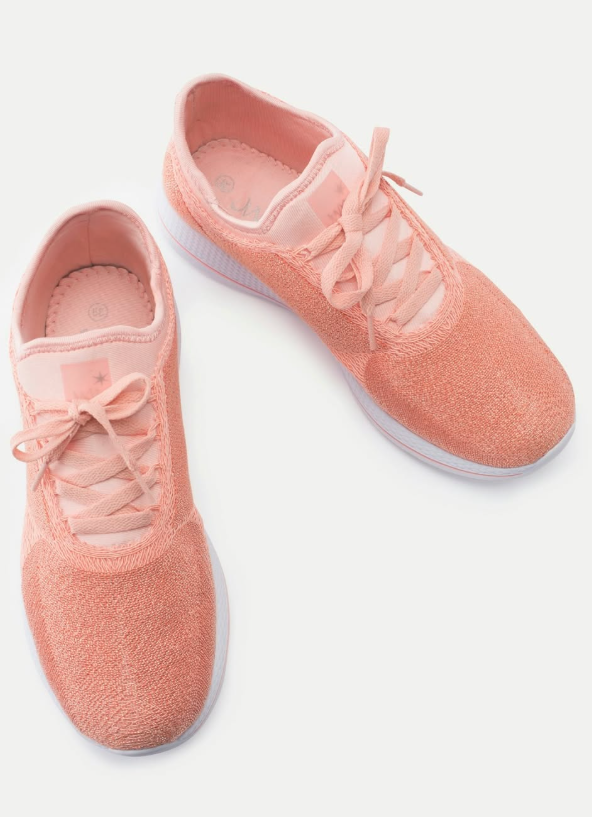 Juvia - SNEAKER