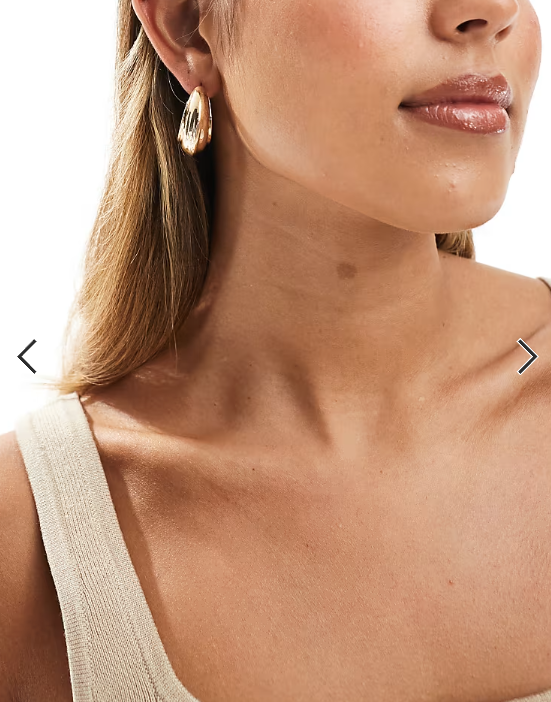 Pieces ridged chunky hoop earrings in gold