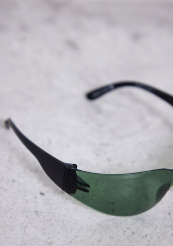 Green Lens Frameless Sporty Visor Sunglasses