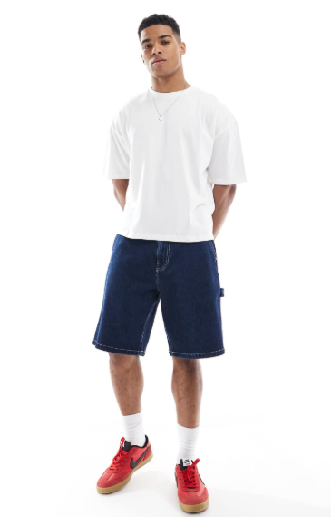 Asos - boxy oversized t shirt with back graphic in white
