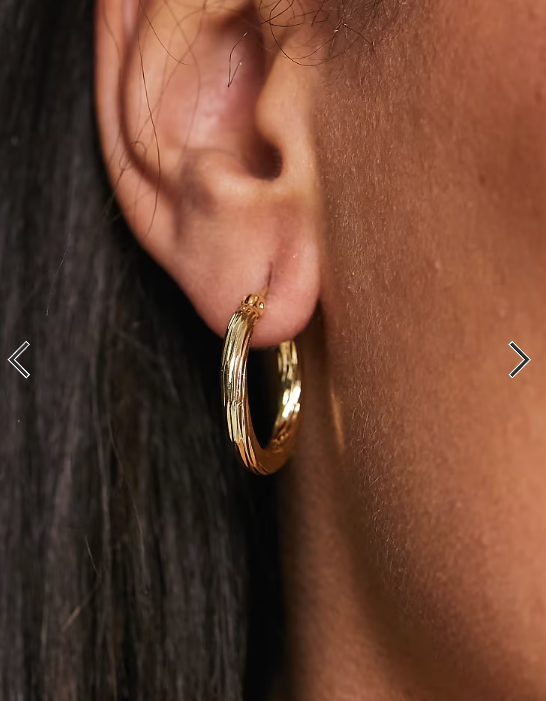 Pieces 18k plated vintage medium hoops in gold