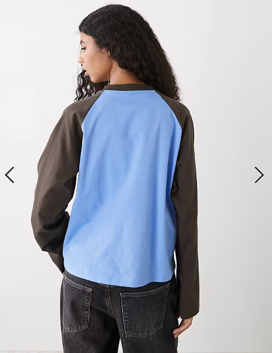 COLLUSION long sleeve graphic raglan top in blue
